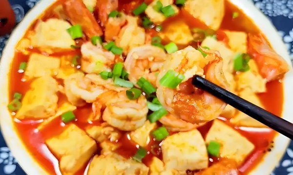 大牛时代配资 三伏天前后孩子要“养骨”！建议多吃这3样菜，腿脚有劲，精神足